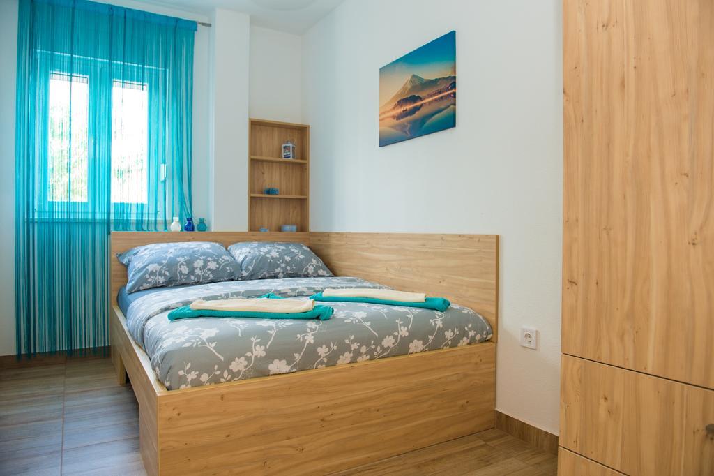 Apartments Villa Monique Rogoznica  Luaran gambar